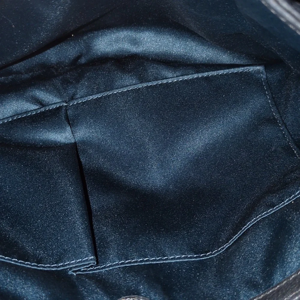 COACH MADISON SHOULDER FLAP IN GLITTER PYTHON SILVER BLACK​ - Picture 5 of 6